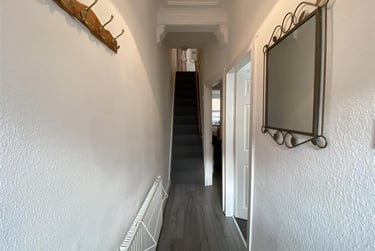 3 bed flat, Stanley Avenue, Victoria Park, Manchester, M145HD - Image 2